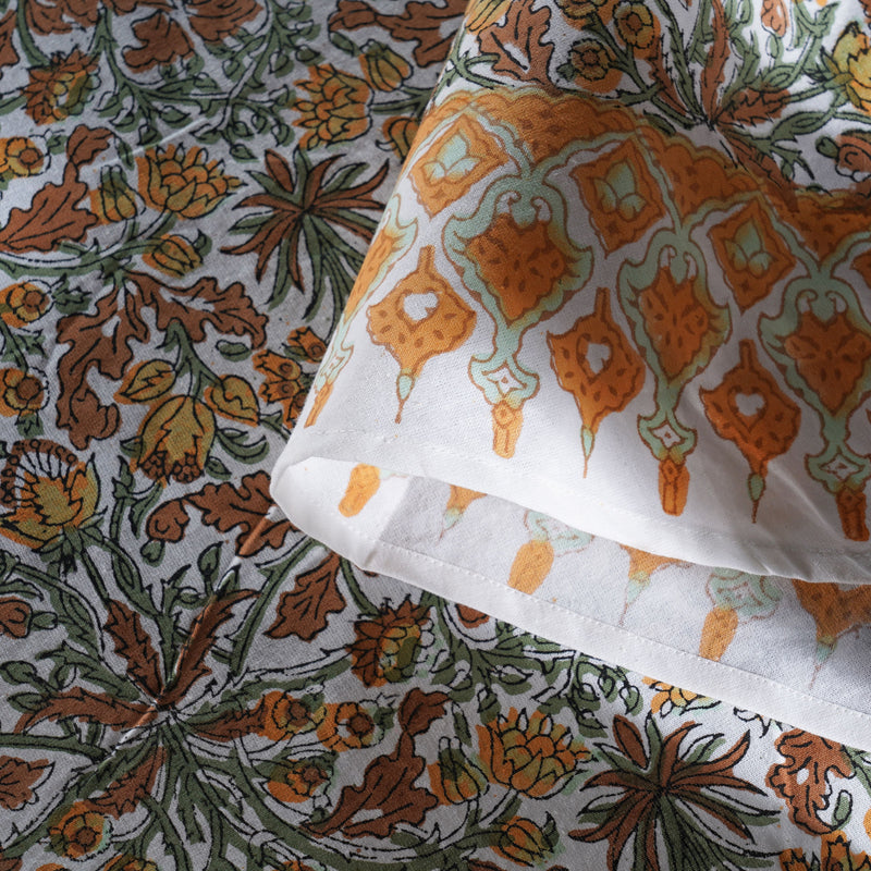 Goldenrod Yellow Round Tablecloth