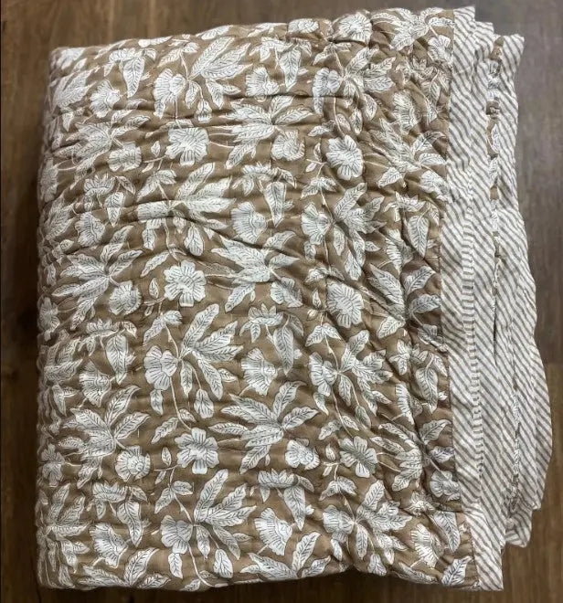 Oak Brown Quilt