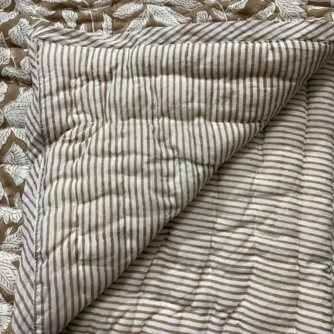 Oak Brown Quilt