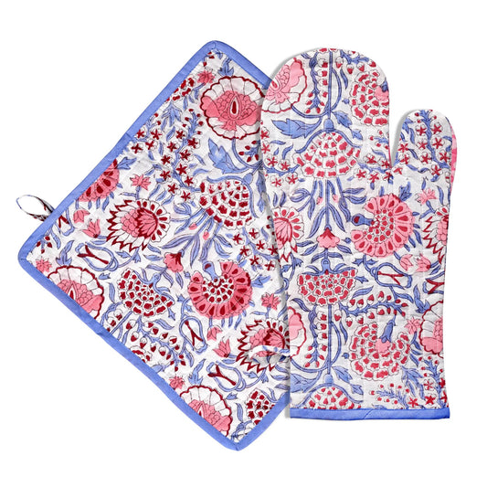 Floral patterned oven mitt and pot holder set on a white background