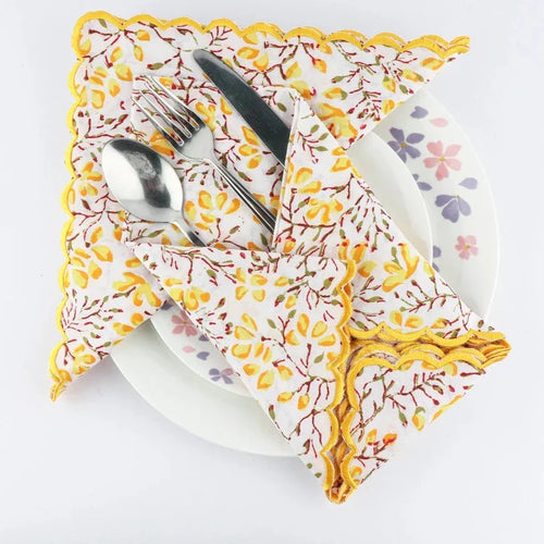 Bumblebee Yellow Scallop Embroidery Napkins