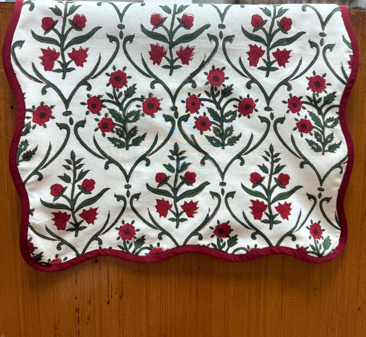 Ruby Red and Emerald Green Scallop Piping Table Runner