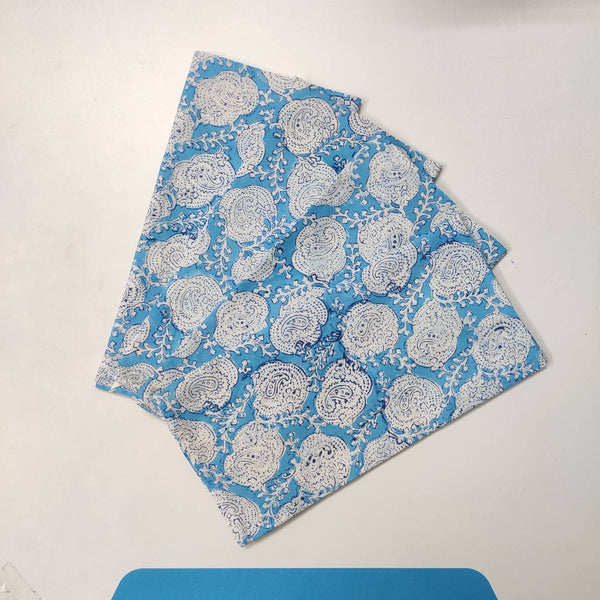 Floral White and Sky Blue Cotton Fabric Napkins Set, Set of 4, Cloth Napkin Set, Eco Friendly Table Decor, Soft Table Decor