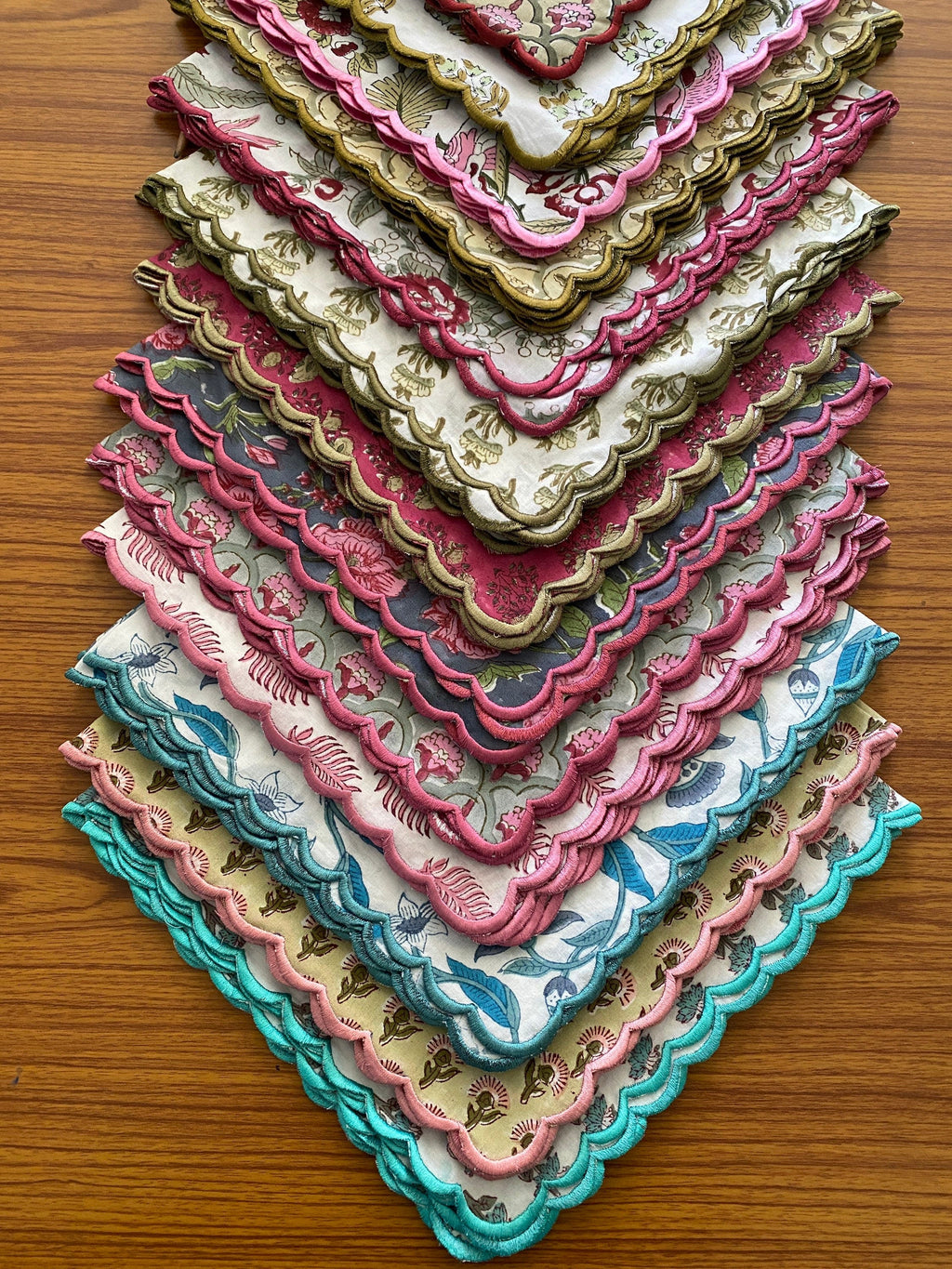 Mix and Match Scallop Embroidery Napkins