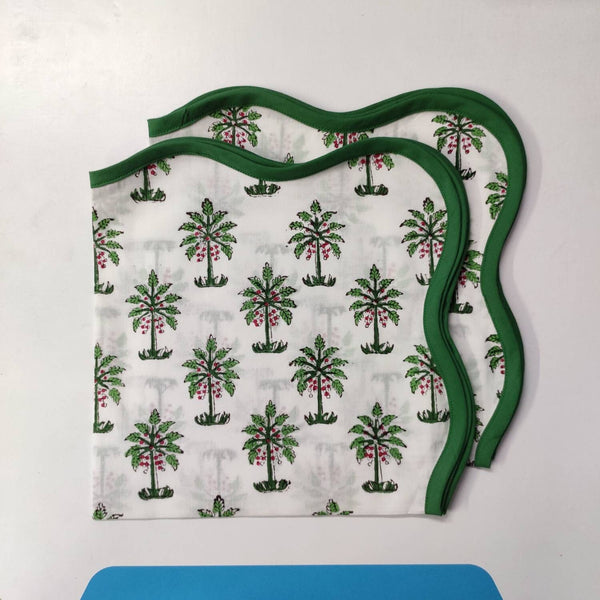 Tree White and Green Cotton Fabric Napkins Set, Set of 4 Cloth Napkin Set, Housewarming Gift, Gift for Her, Table Decoration