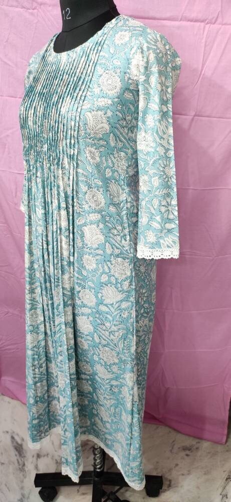Indian Bridesmaids dress, Long Kurti With Pockets, Gift for her, Gift for Mom, Pleated Top, Summer Dress with Lace, India Block Print Top