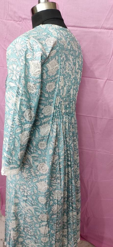 Indian Bridesmaids dress, Long Kurti With Pockets, Gift for her, Gift for Mom, Pleated Top, Summer Dress with Lace, India Block Print Top