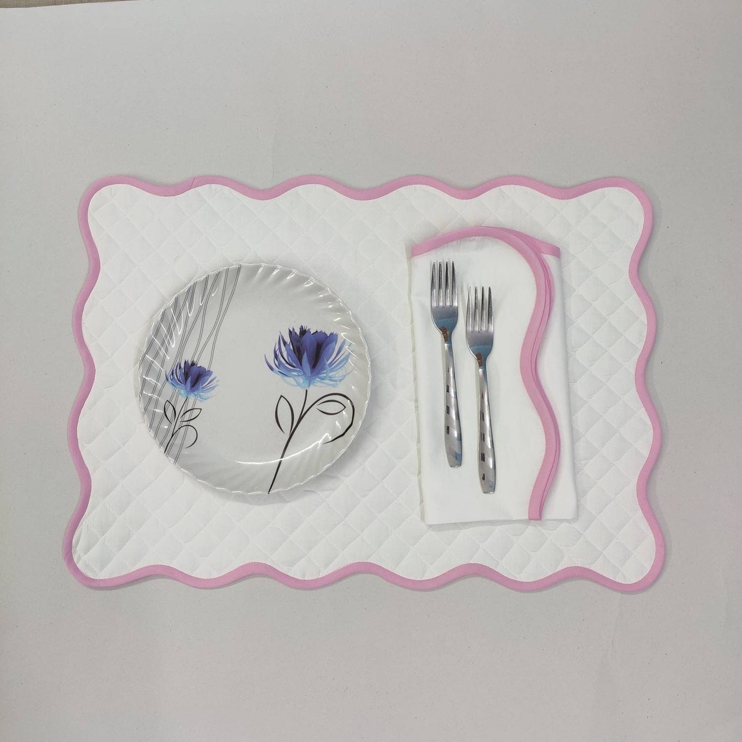 Quilted wave Table Linens PlaceMats White Piping Napkins and Cotton wave scallop cloth cocktail napkins for Dinner Table, Christmas Gift