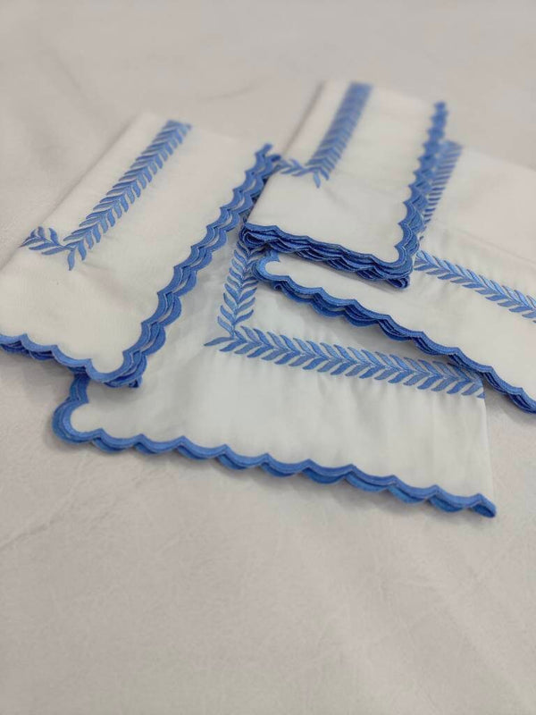 Embroidered White linen cloth scallop napkins set Wedding napkins for table decor 18''x18'' size set of 4 napkins