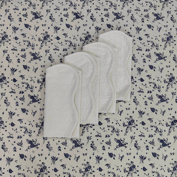 Table linen cloth scallop napkins, Wedding piping napkins for table decor 20''x20'' size set of 4 embroidered napkins
