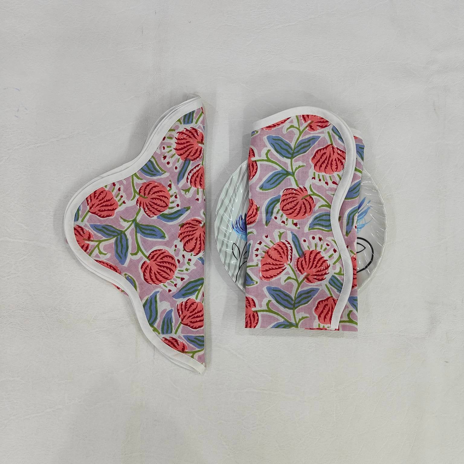 Floral Cotton Pink Piping wave scallop napkin, personalised gift ,Sustainable Cloth Cotton Napkins Set of 4, Print by Hand Block